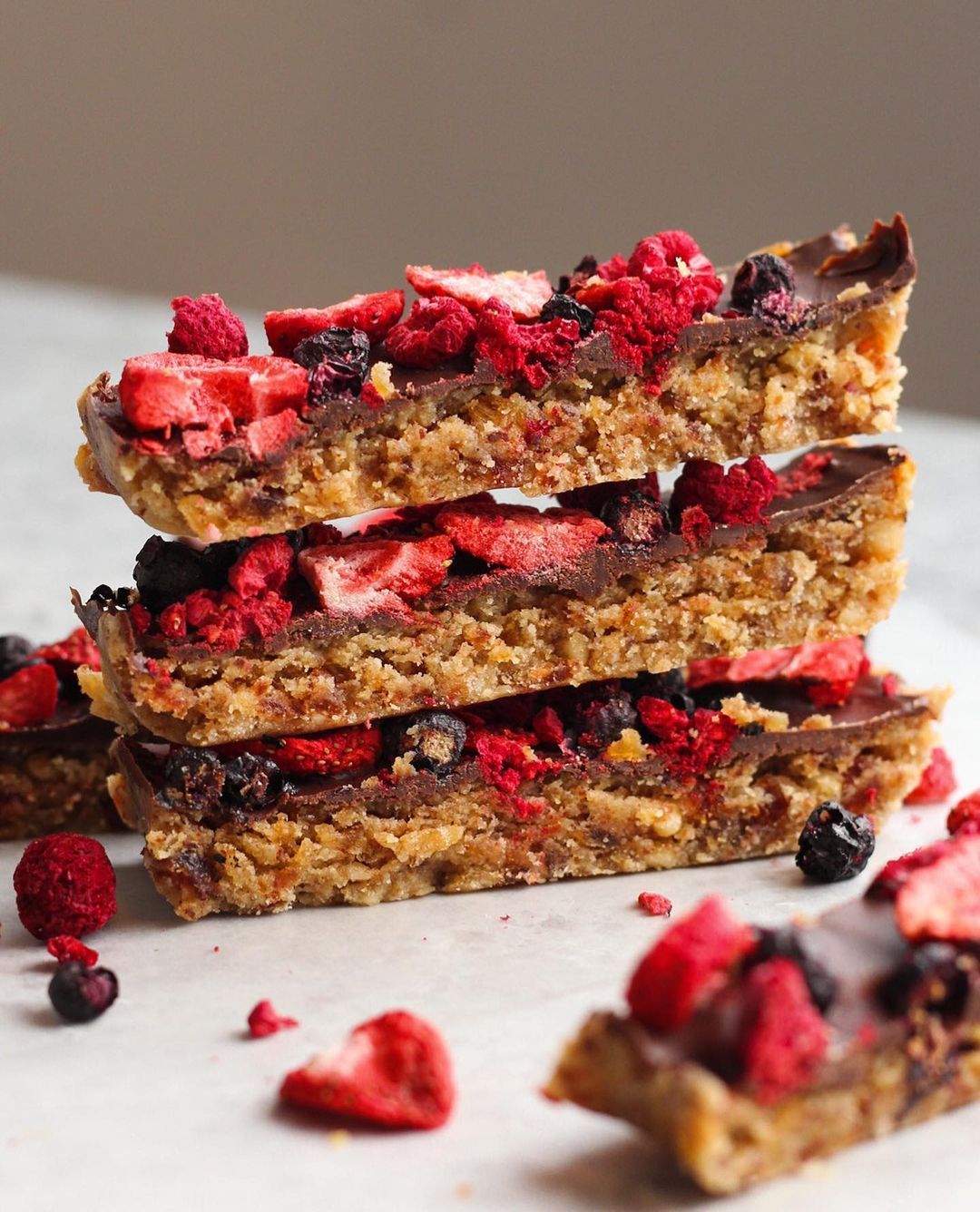 No-Bake Berry Date Bars