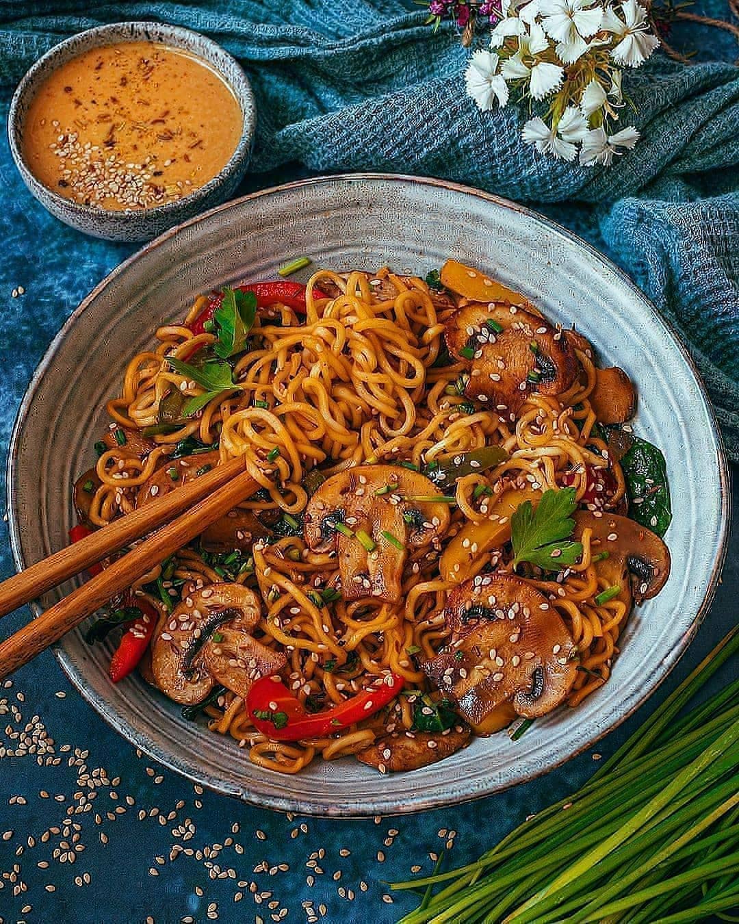 Veggie Noodles with Peanut Butter Sauce