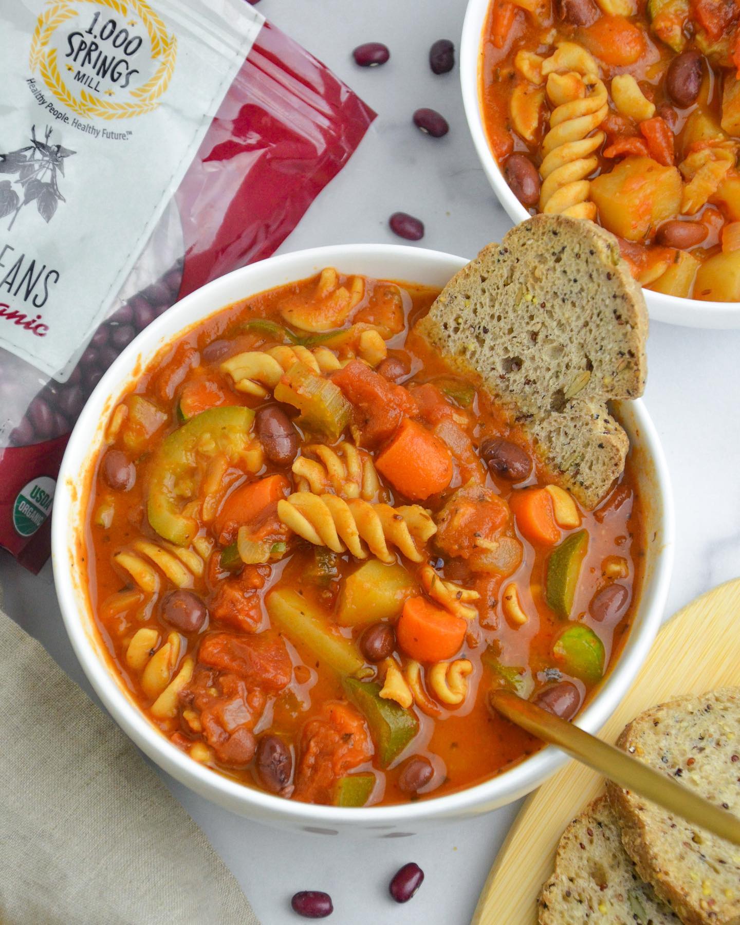 Flavorful Minestrone Soup with @1000springsmill Red Beans