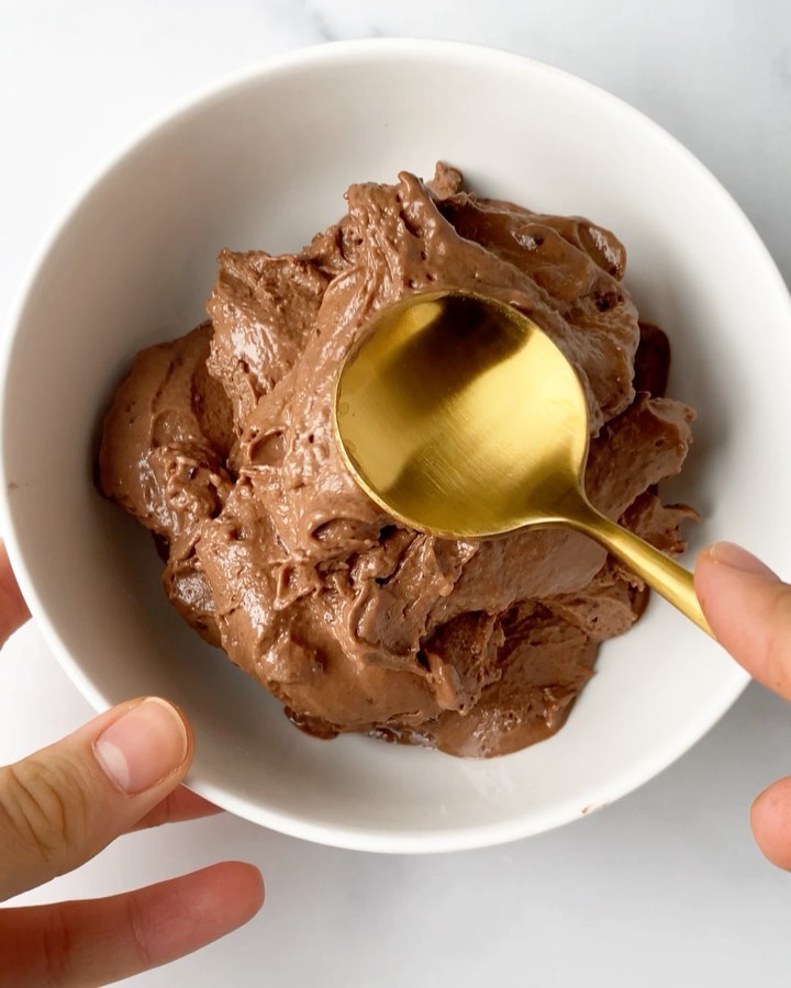 Chocolate Smoothie Bowl with Kay's Naturals Cookie Bites