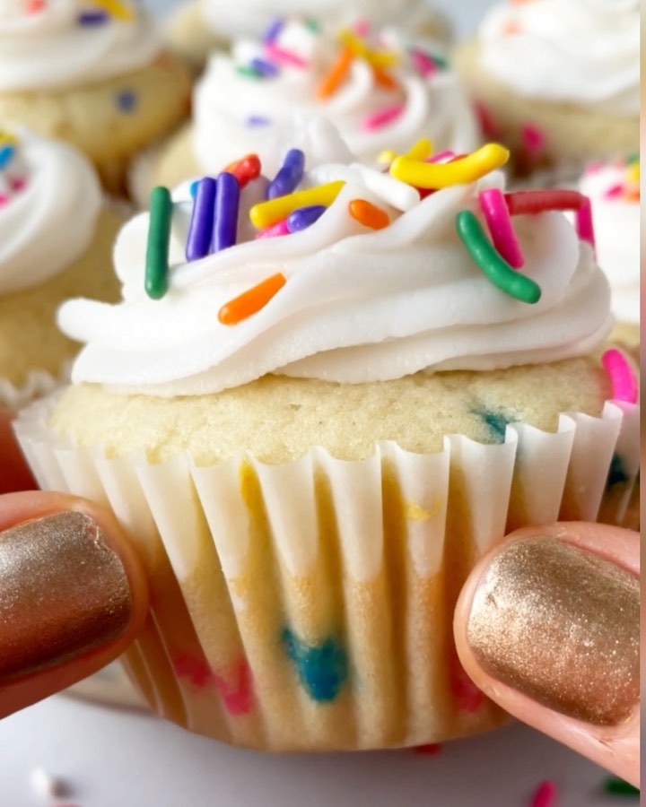 Homemade Vegan Vanilla Cupcakes