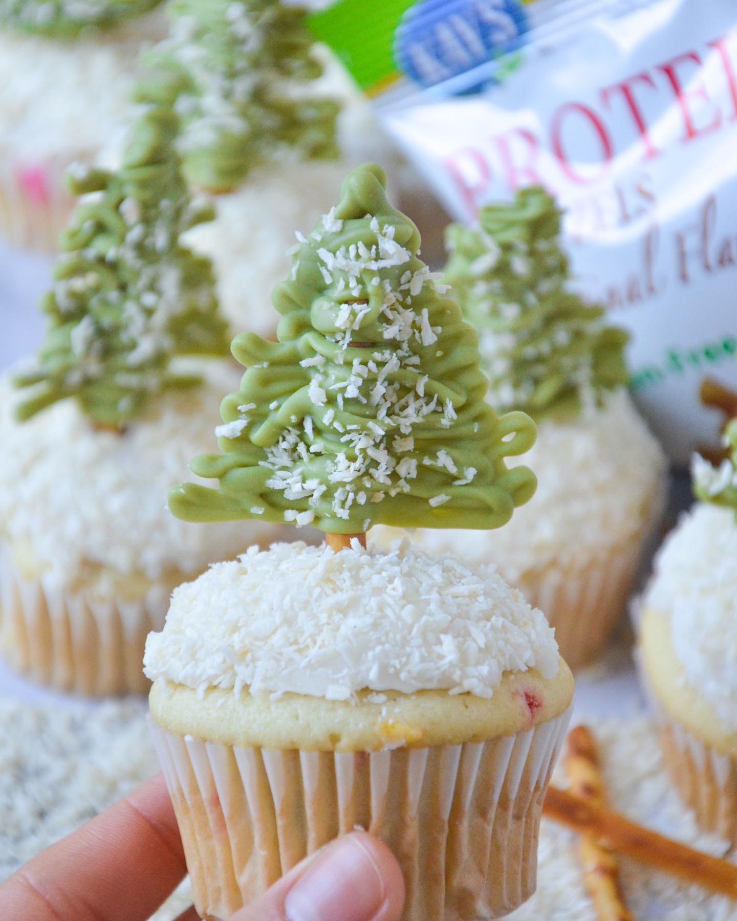 Christmas Tree Cupcakes with Pretzels