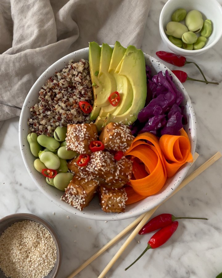 Spicy Peanut Tofu Poke Bowl