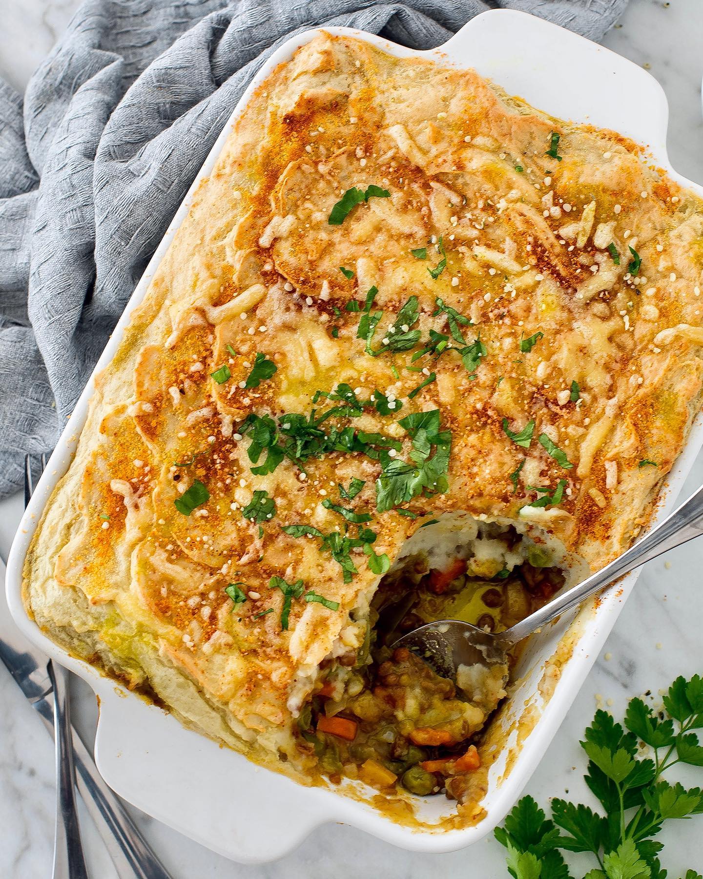 Creamy Vegan Shepherd's Pie with Lentils and Mashed Potatoes