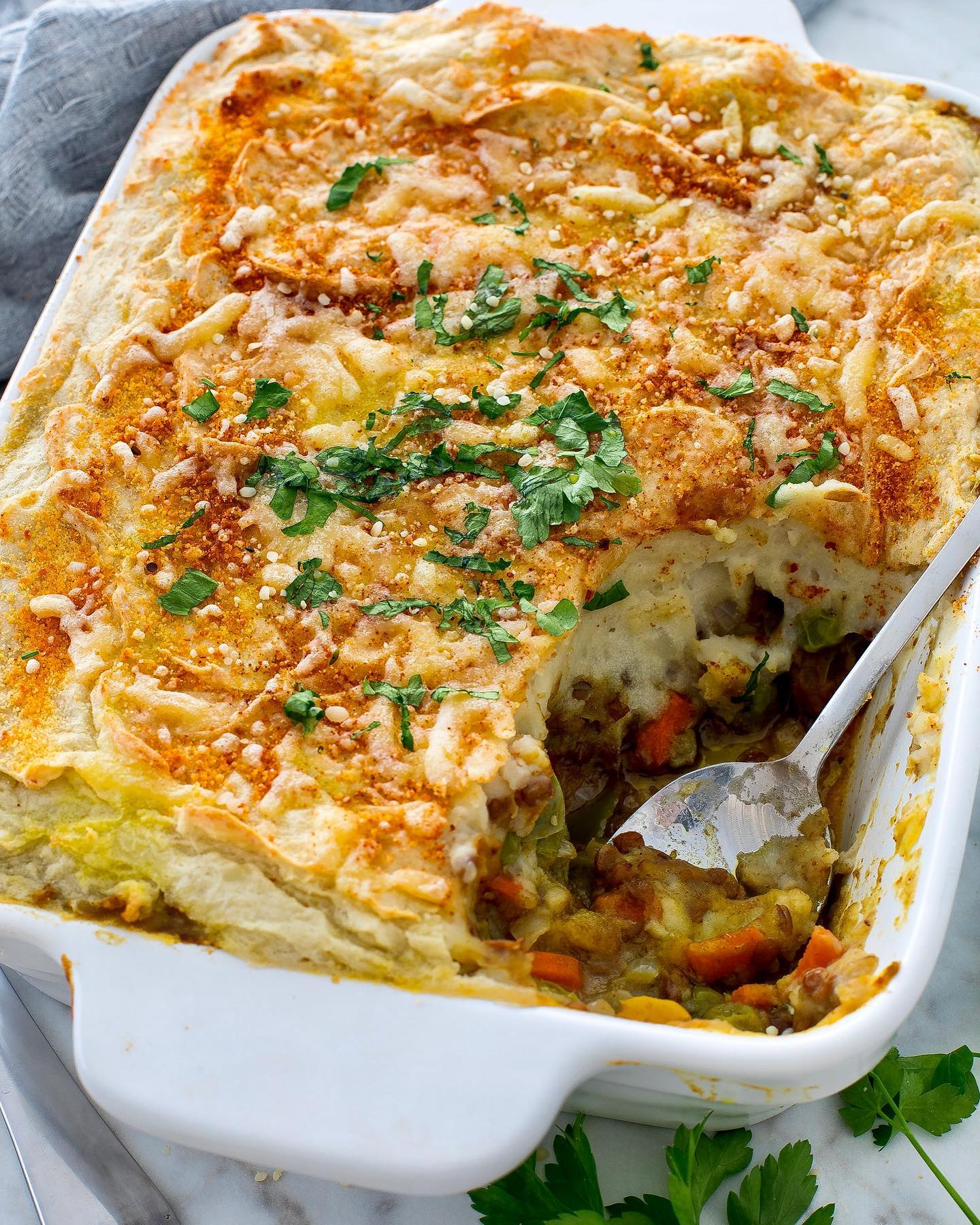 Creamy Vegan Shepherd's Pie with Lentils and Mashed Potatoes