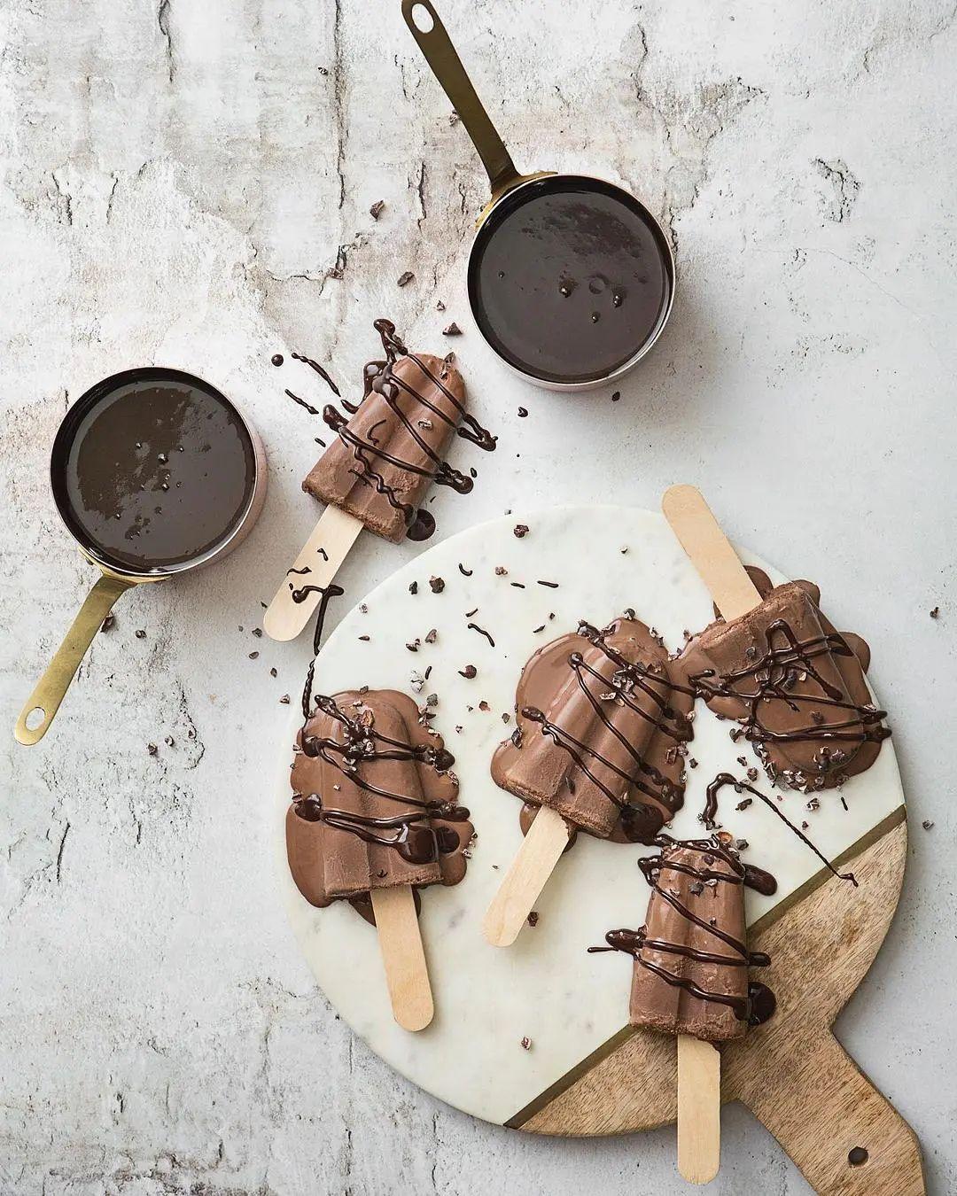Hot Chocolate Ice Lollies with a Low Carb Twist