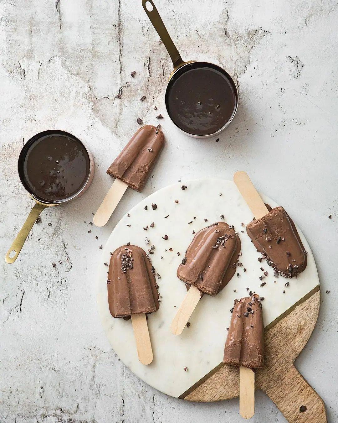 Hot Chocolate Ice Lollies with a Low Carb Twist