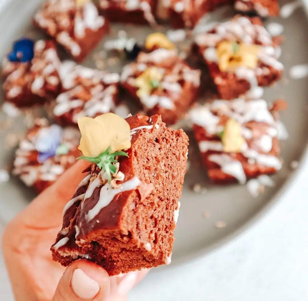 Chocolate Cakey Protein Brownies