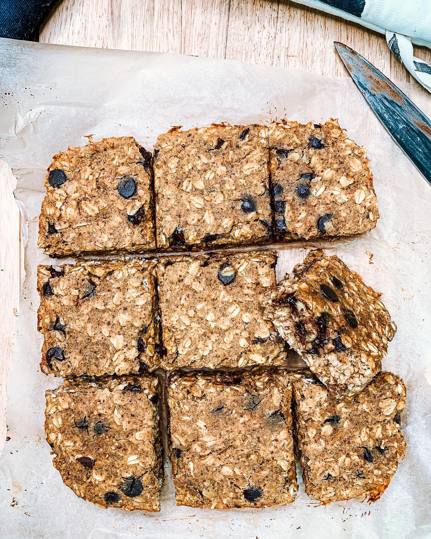 Protein Banana & Chocolate Chip Oat Bars