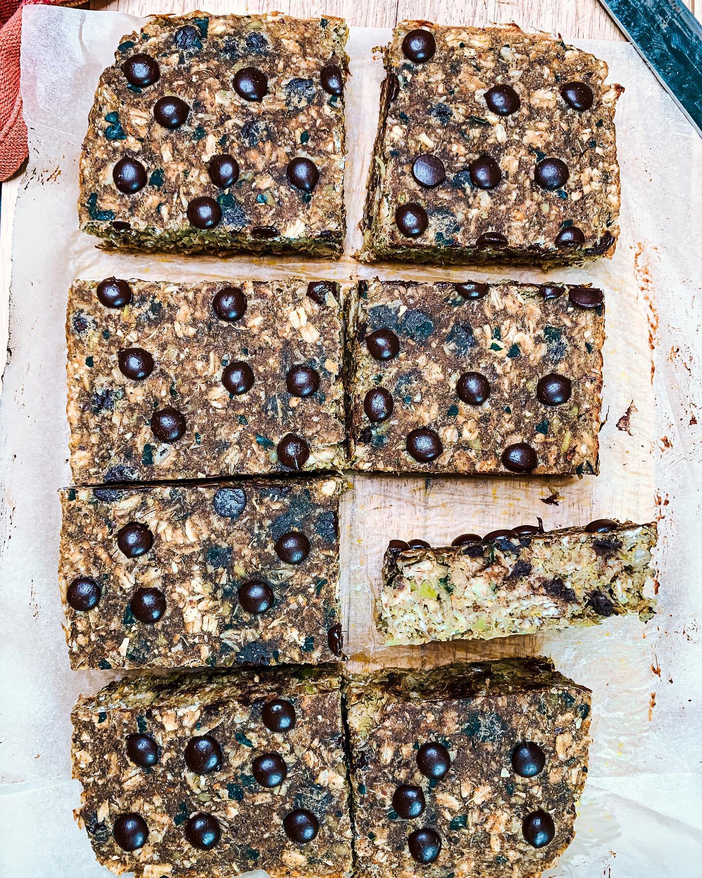 Protein Banana & Chocolate Chip Oat Bars