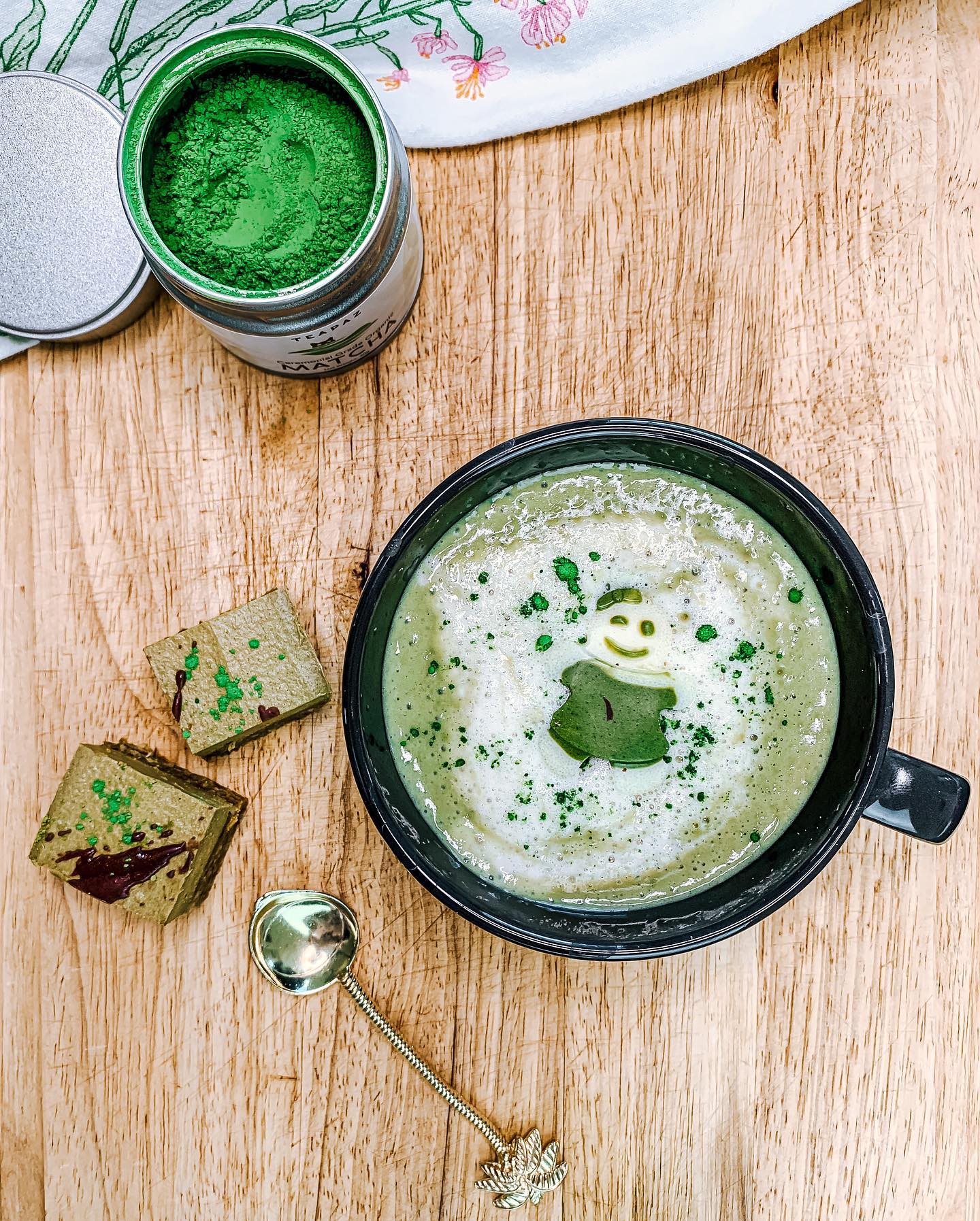 Vegan Matcha Cheesecake Slices with Matcha Latte