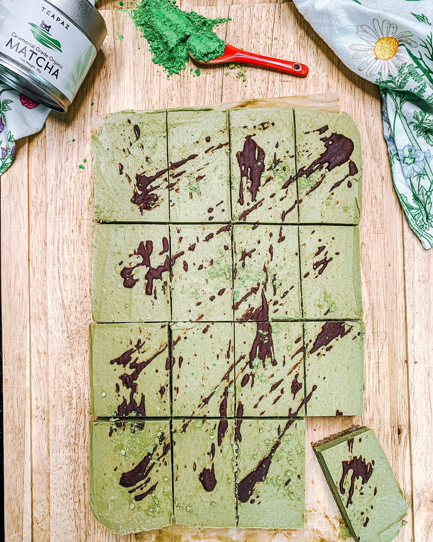 Vegan Matcha Cheesecake Slices with Matcha Latte