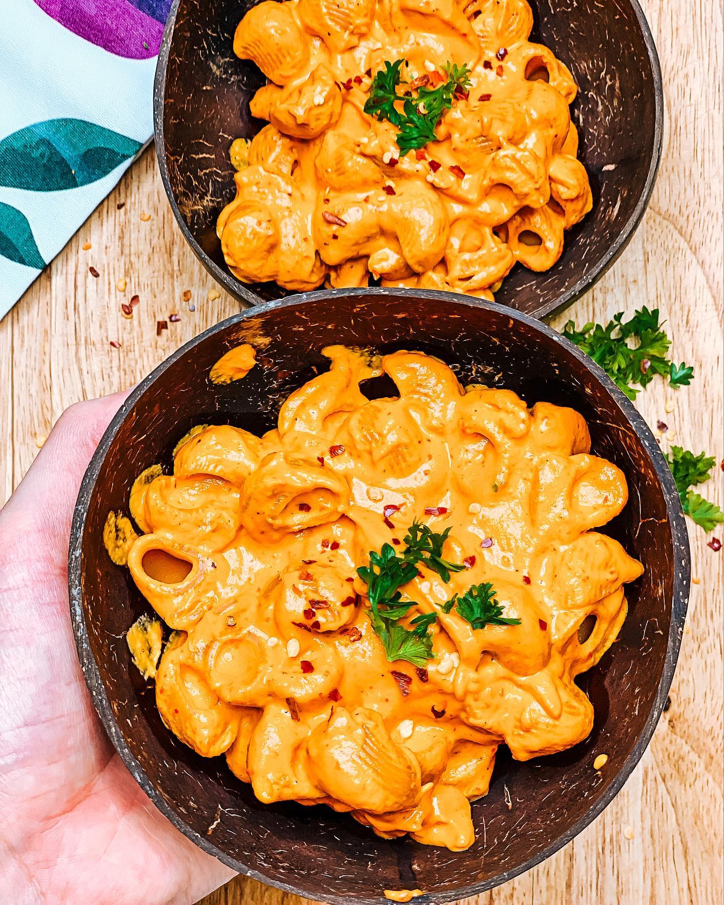 Quinoa Crust Mac & Cheese Pizza