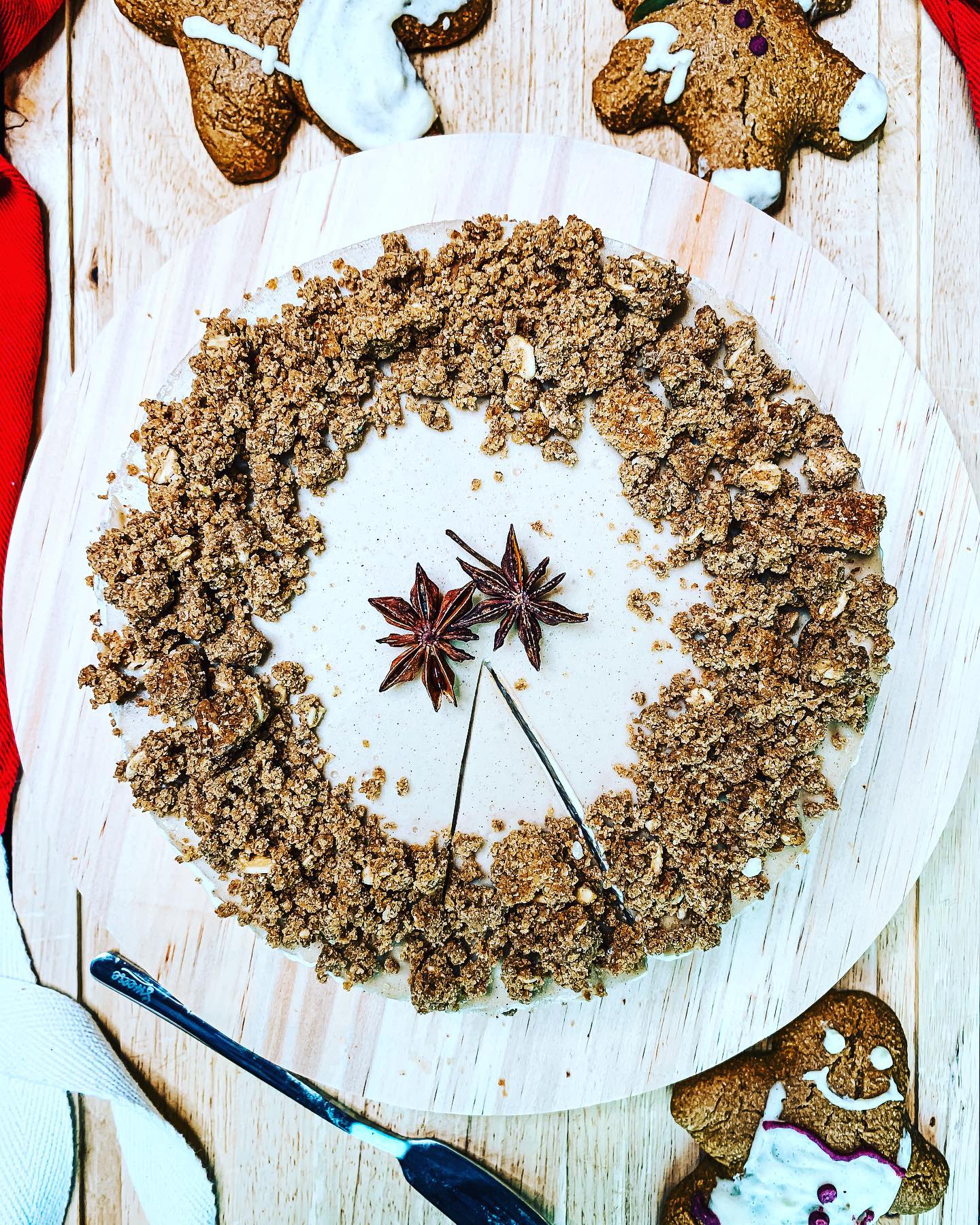 Vegan Gingerbread Cheesecake