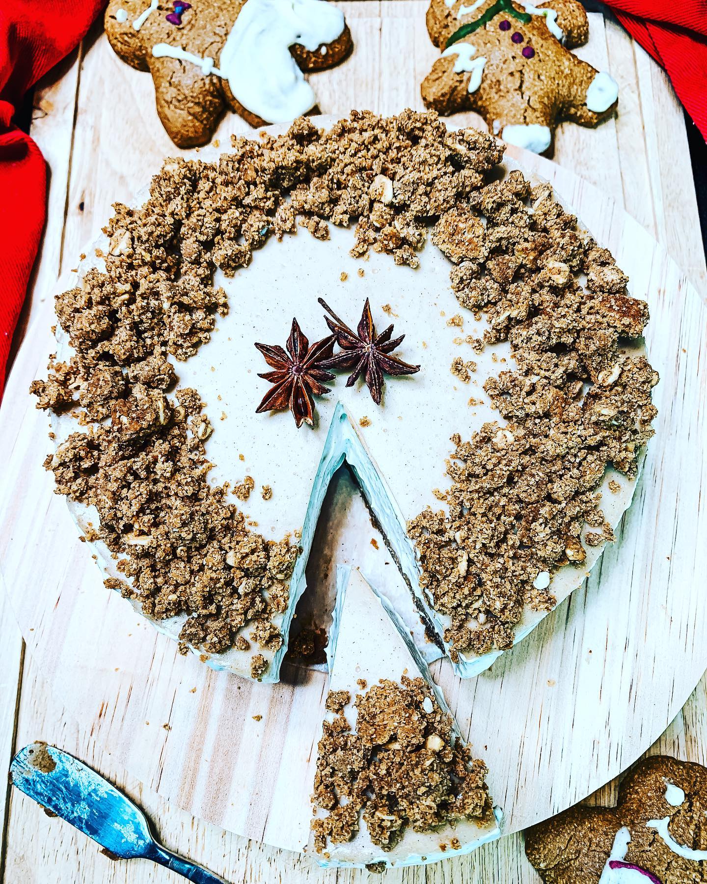 Vegan Gingerbread Cheesecake
