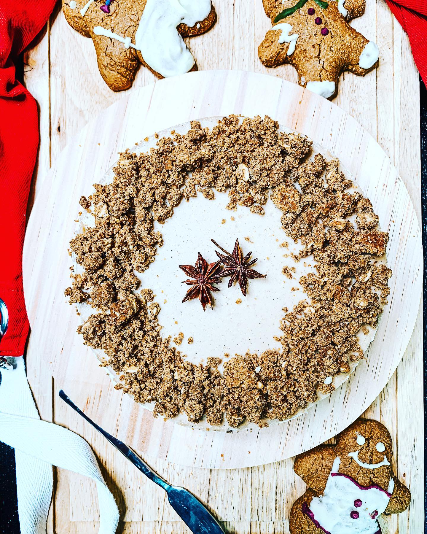 Vegan Gingerbread Cheesecake