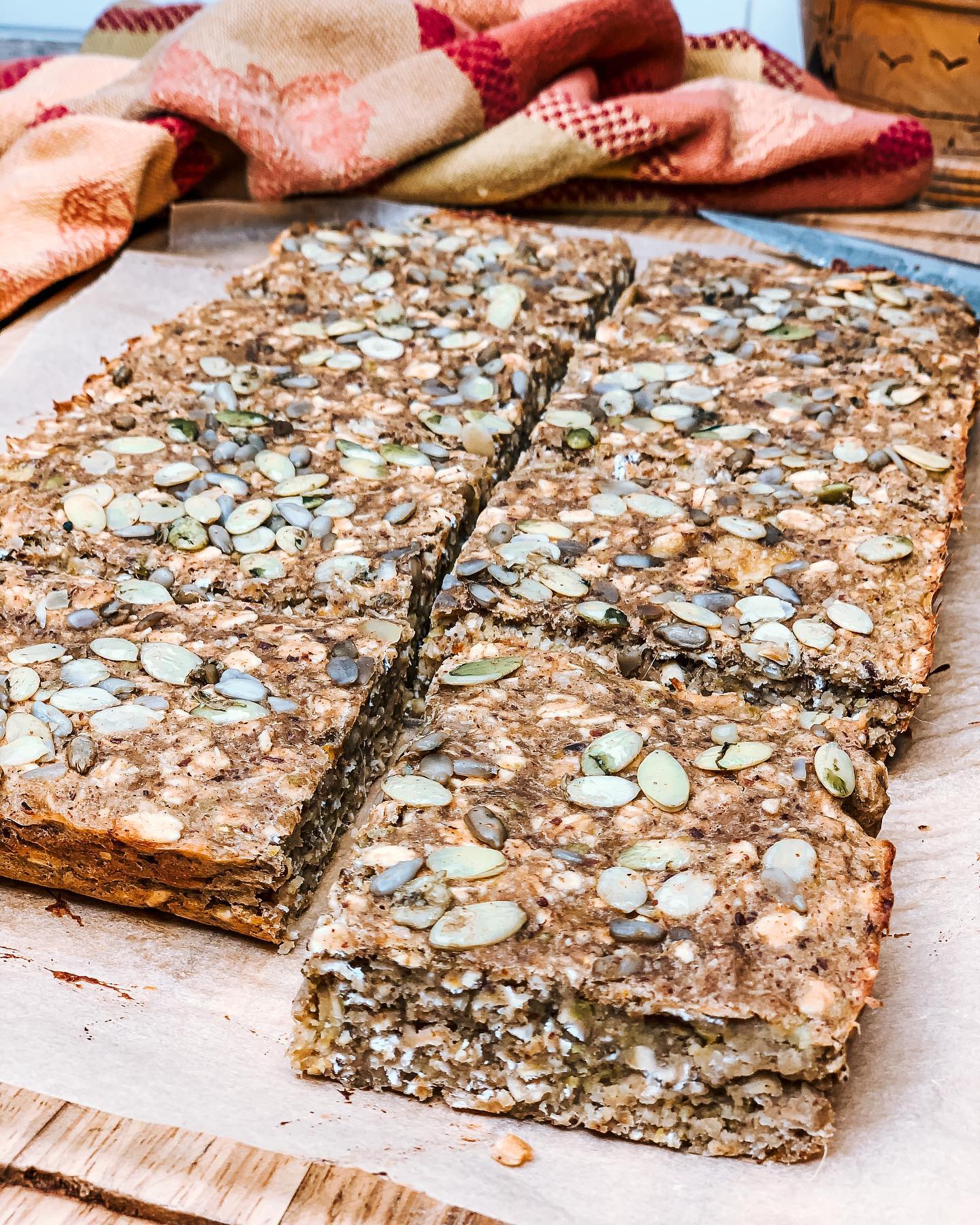 Protein Pumpkin Oat Bars: Healthy and Energizing Granola Bars