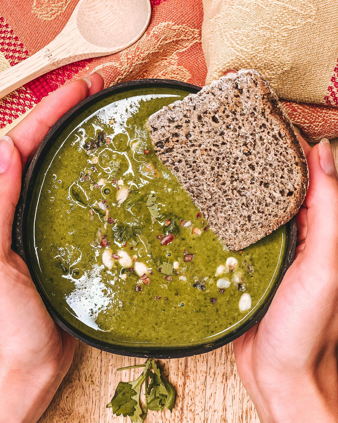 Creamy Cheesy Broccoli Soup