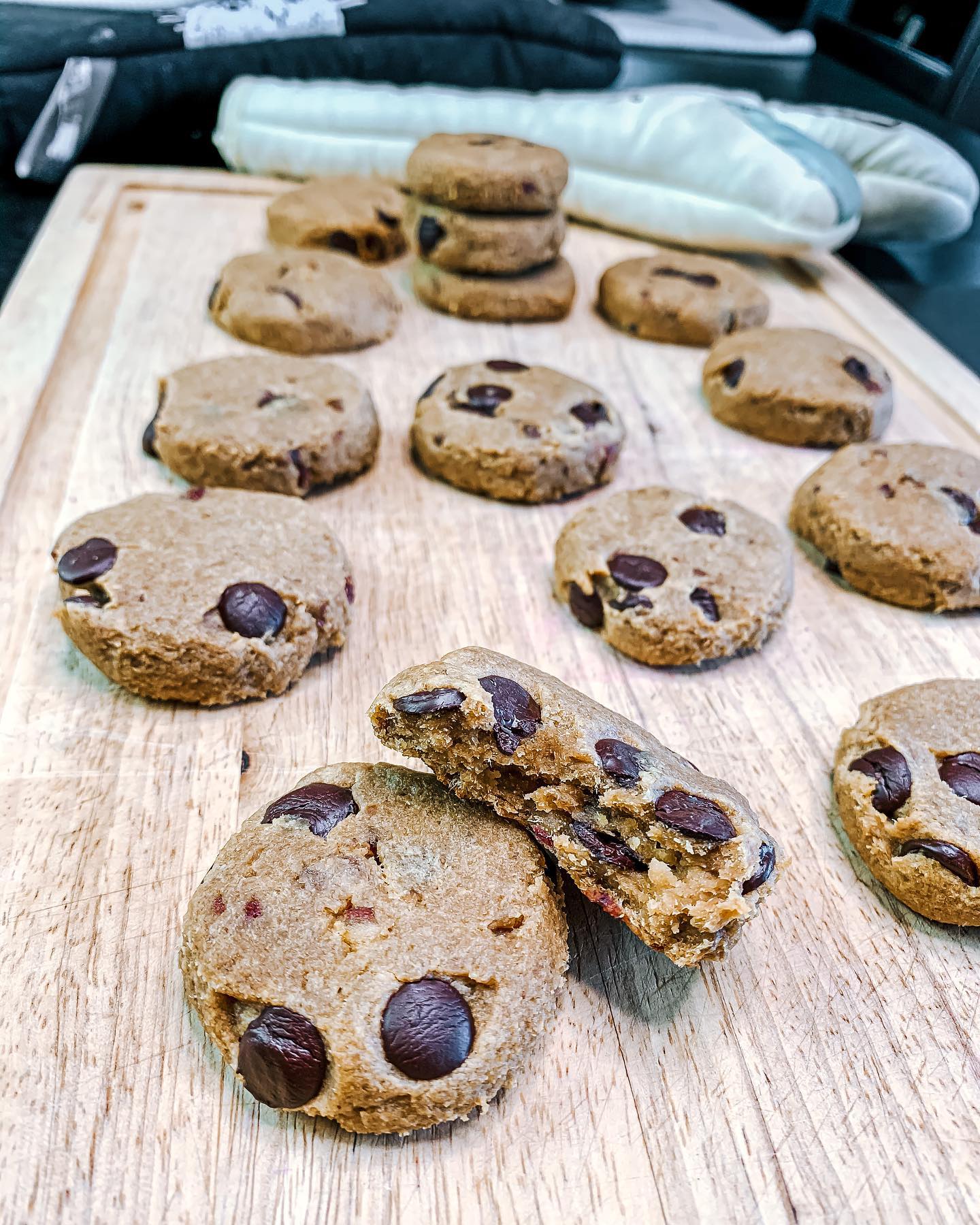 Guilt-Free Peanut Butter Chocolate Chip Cookies