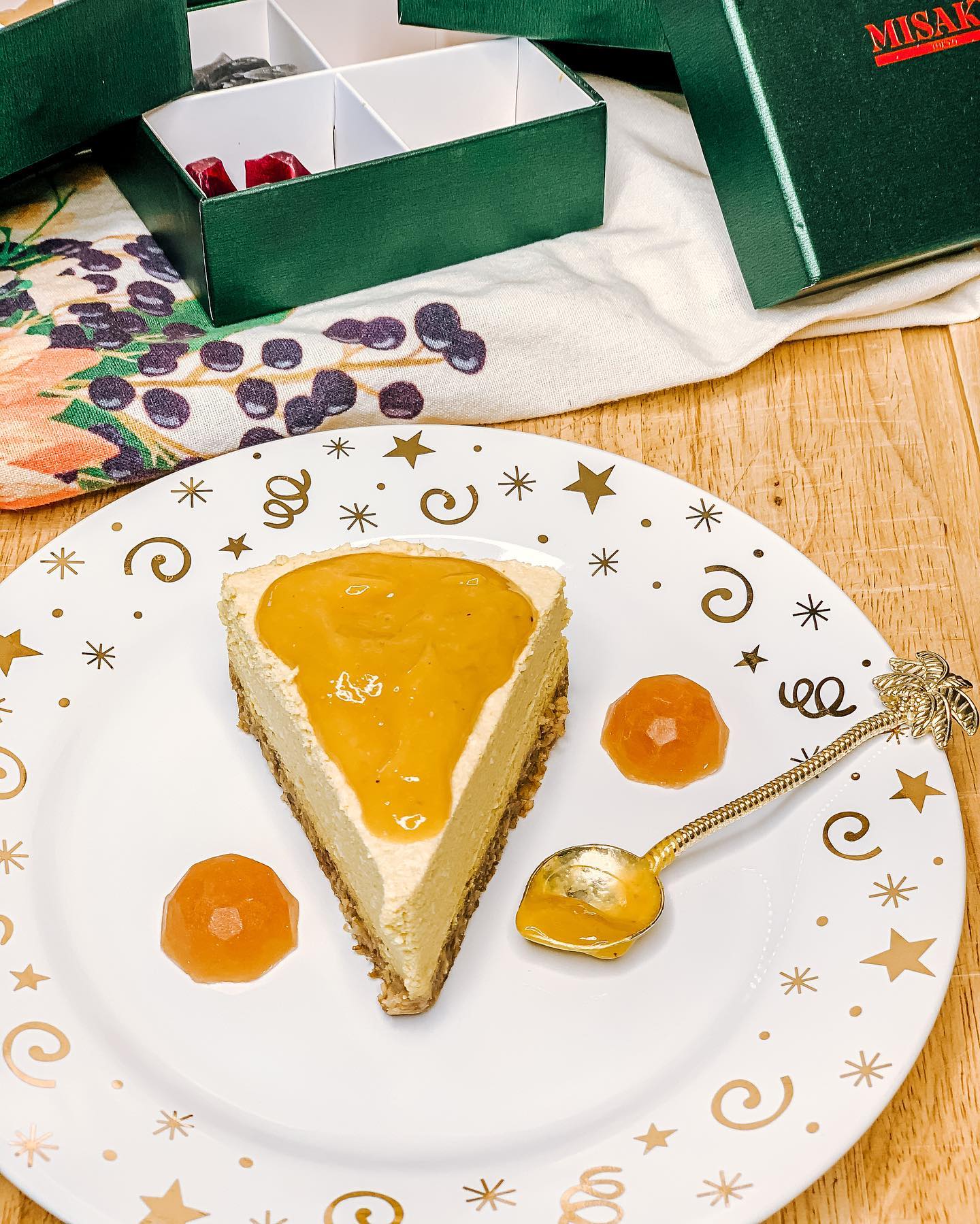 Mango Cheesecake with Edible Crystals