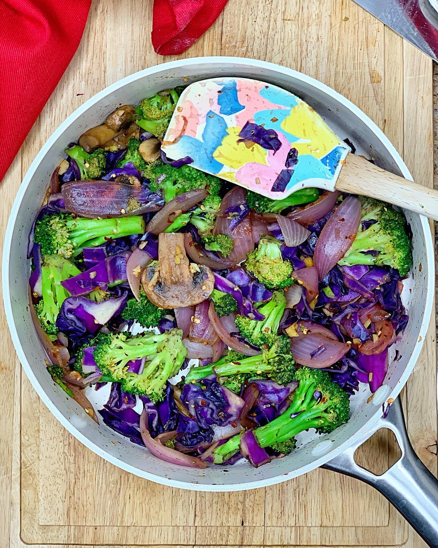 Teriyaki Kelp Noodles with Crispy Tofu