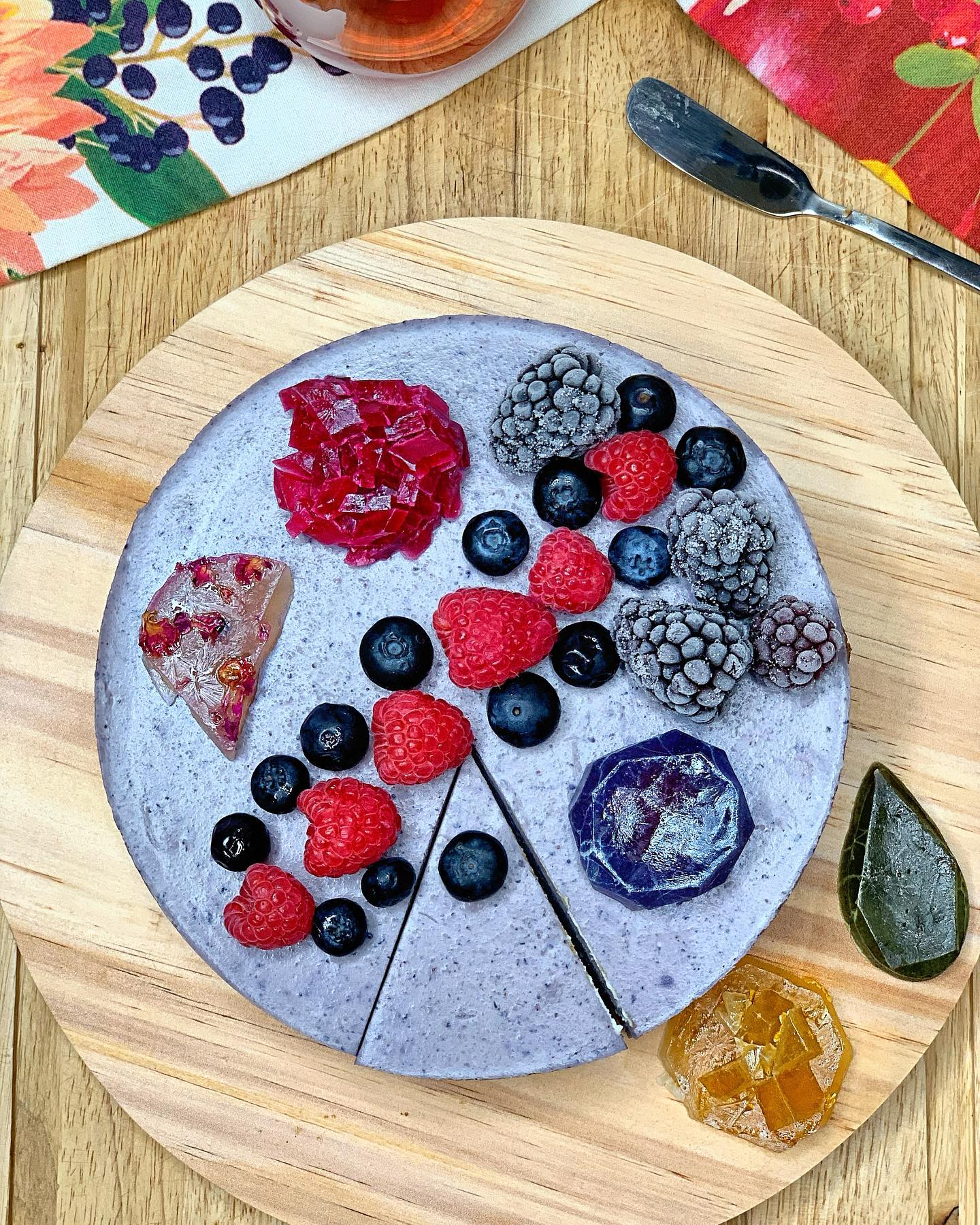 No-Oil Raw Berry Cheesecake