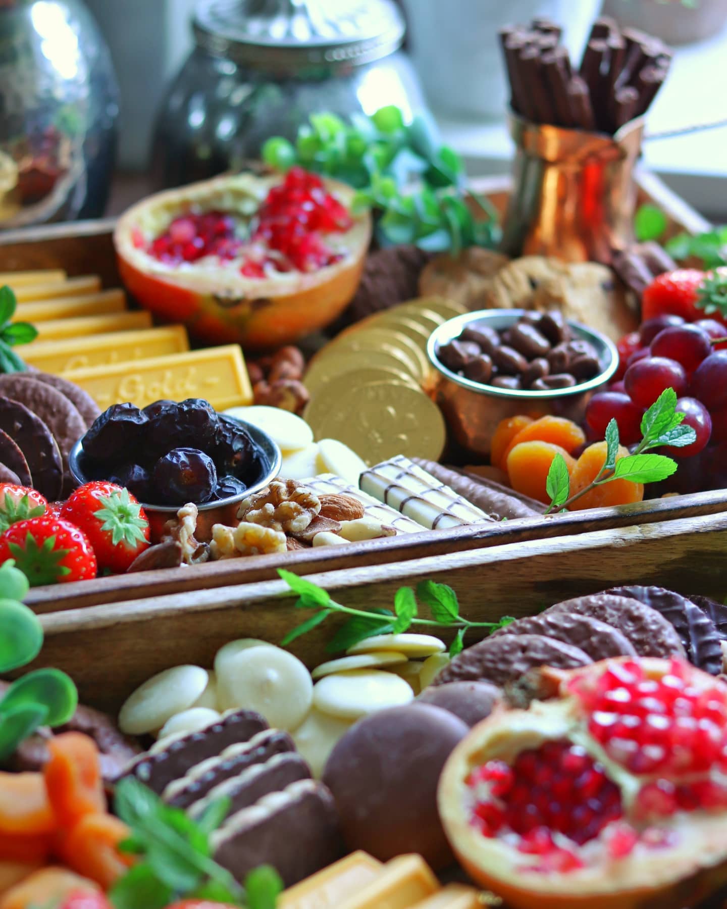 Easy No-Bake Chocolate Fruit Board