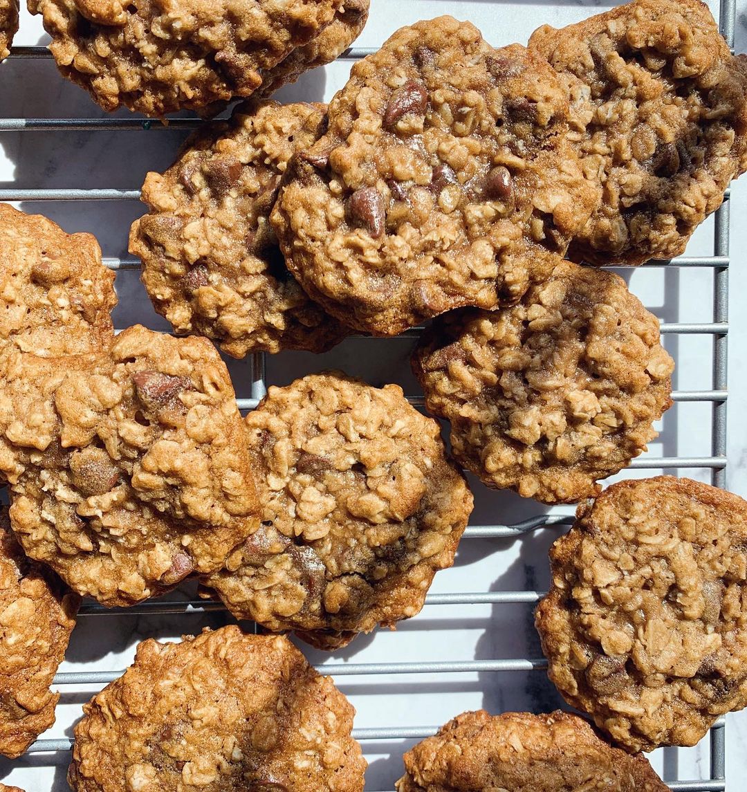 Oatmeal Chocolate Chip Cookies