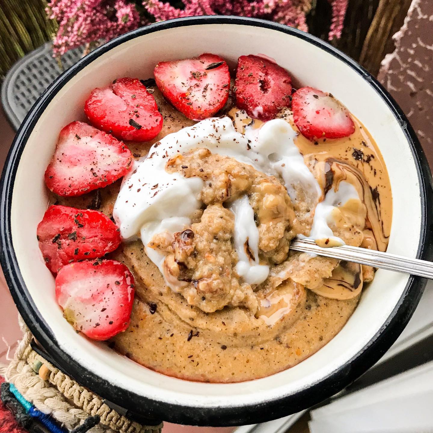 Vanilla Protein Oats Breakfast Bowl