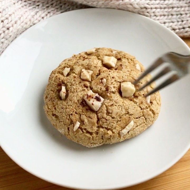 Microwave Peanut Butter Oat Cookie