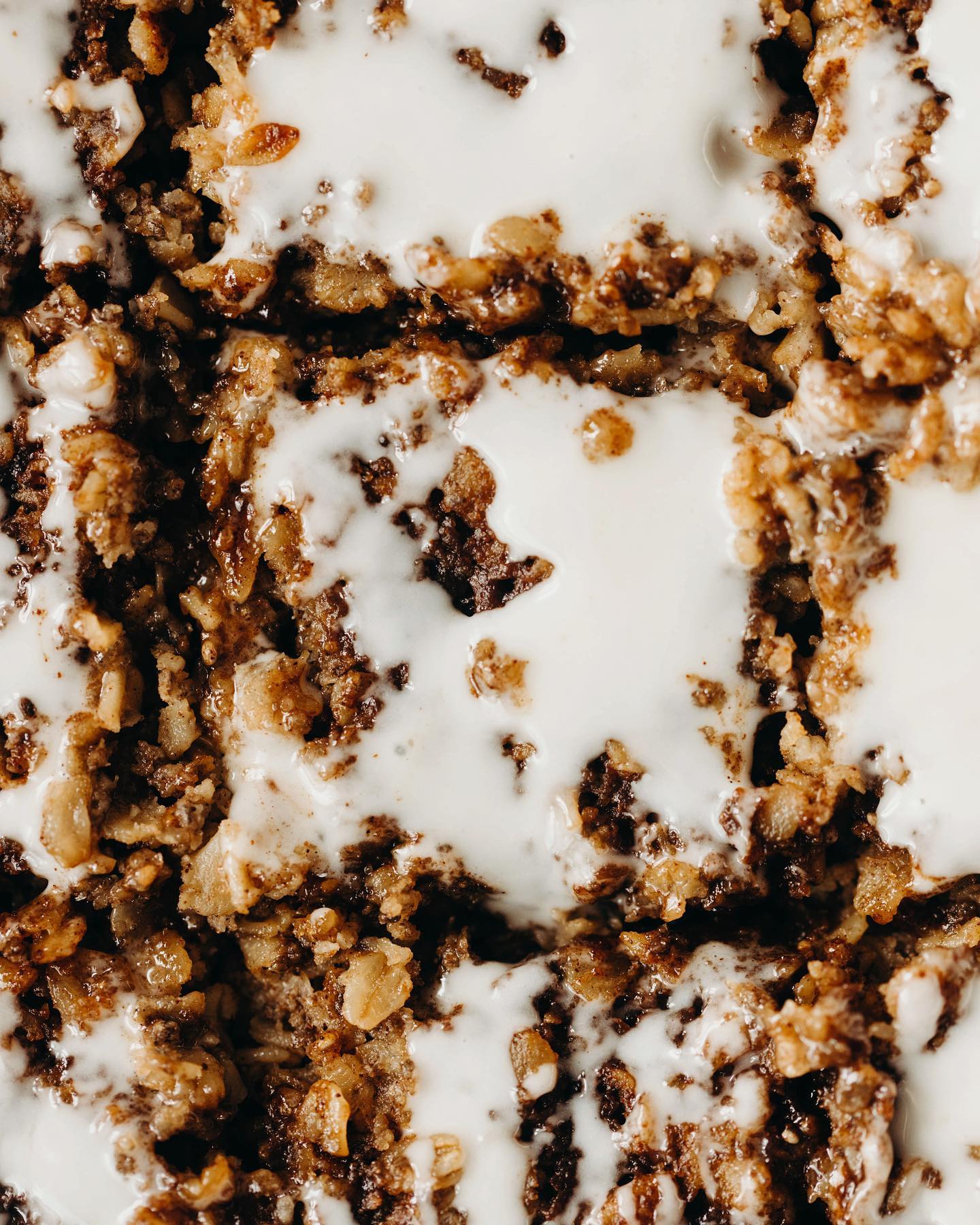 Decadent Cinnamon Roll Baked Oatmeal
