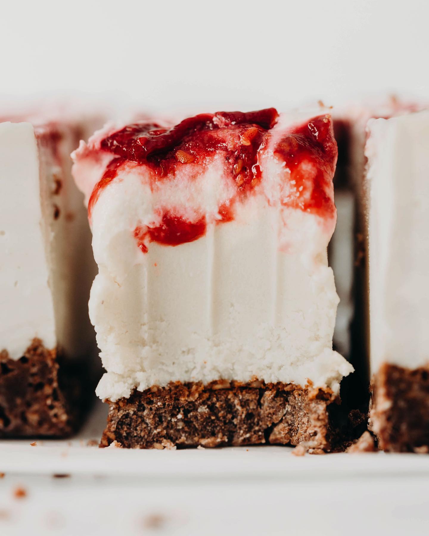 Dark Chocolate Raspberry Cheesecake Bars