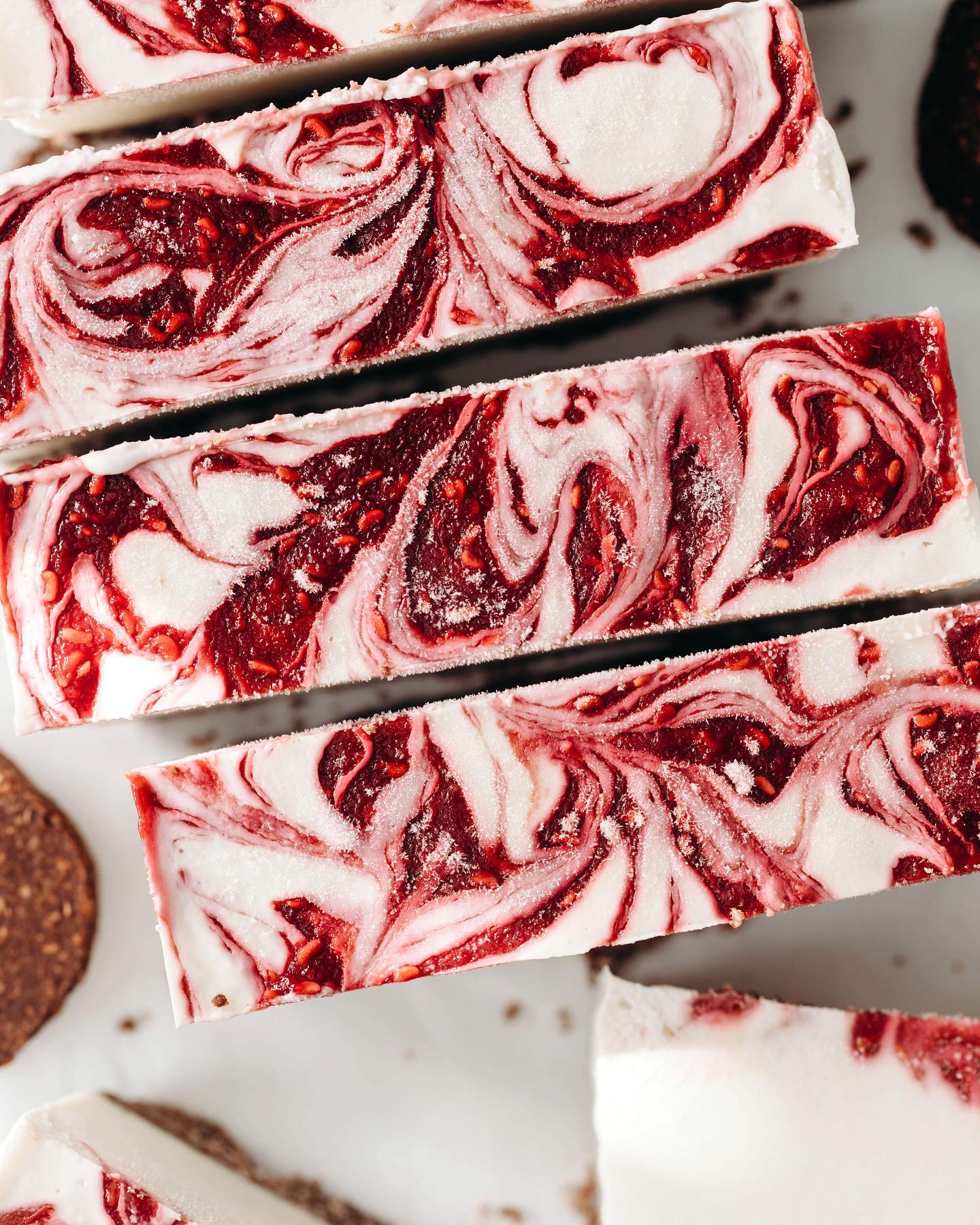 Dark Chocolate Raspberry Cheesecake Bars
