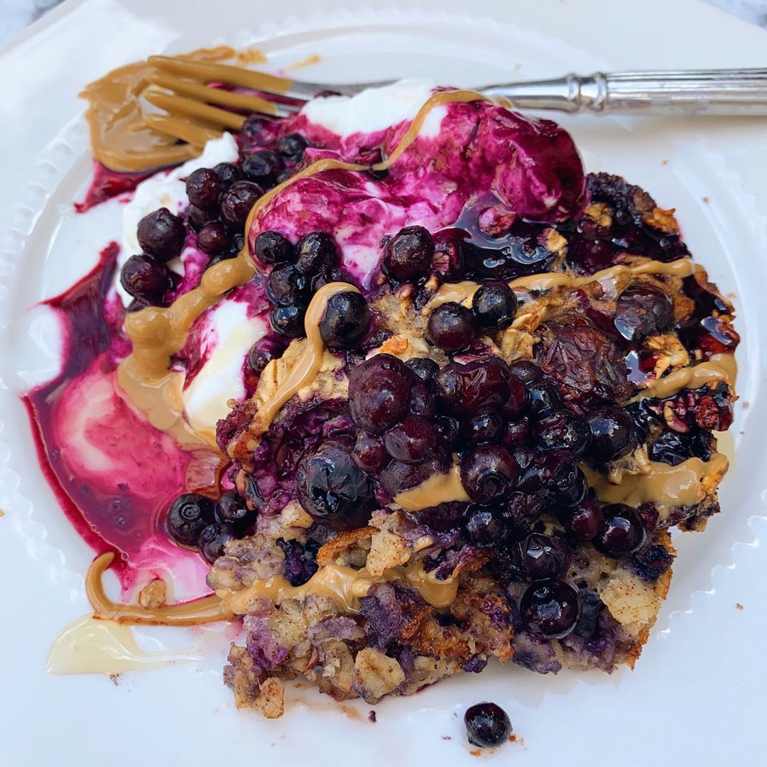 Chocolate Blueberry Baked Oatmeal Breakfast Dish