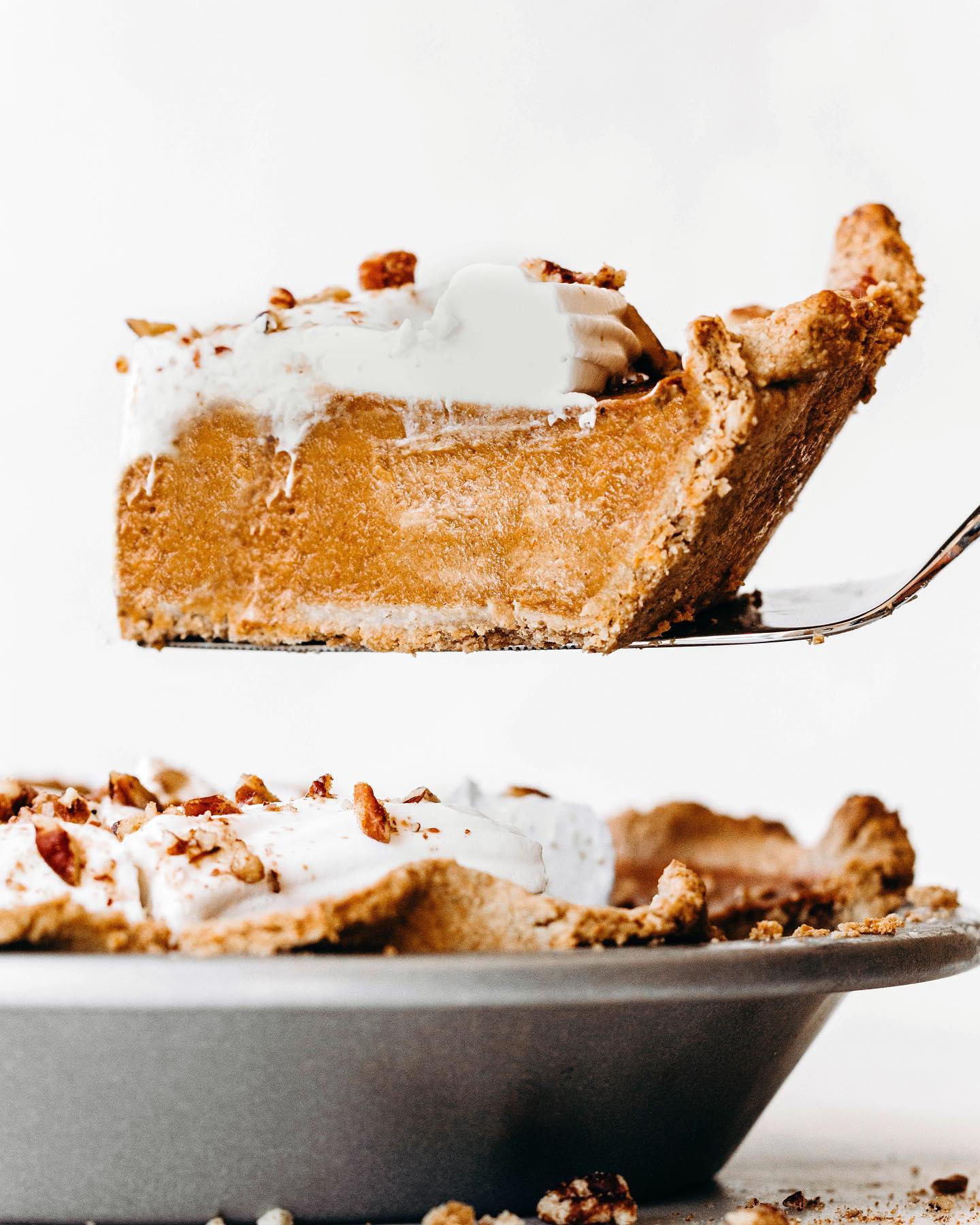 Easy Vegan Pumpkin Pie with Gluten-Free Oat Flour Crust