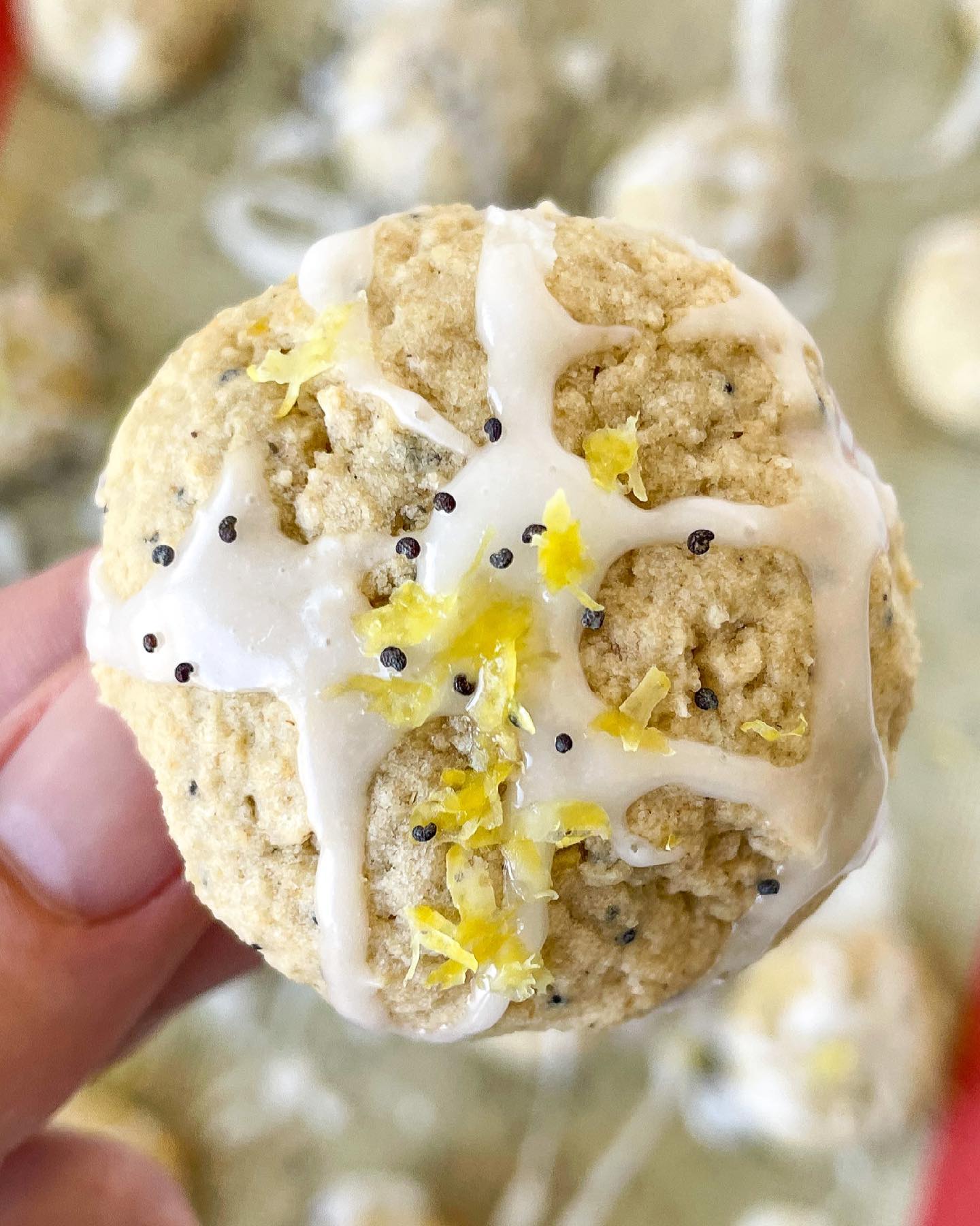 Refreshing Lemon Poppyseed Cookies with Zesty Drizzle