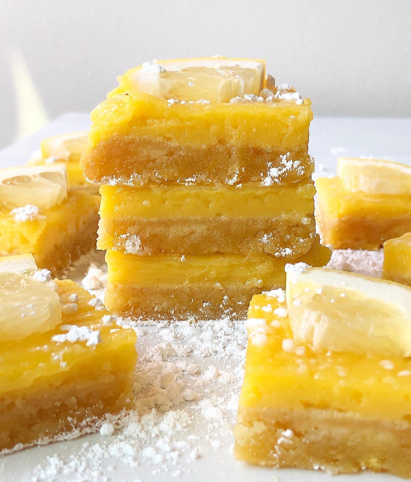 Gluten-Free Lemon Bars with Honey Filling