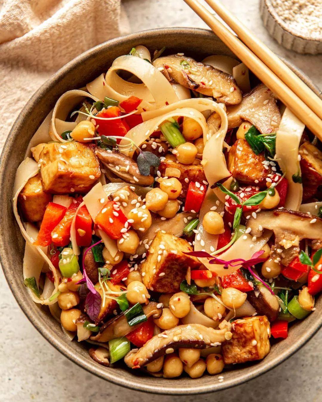 Vegan Chili Garlic Noodles