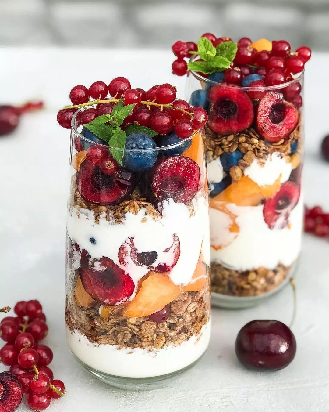 Coconut Yogurt and Granola Breakfast Jars