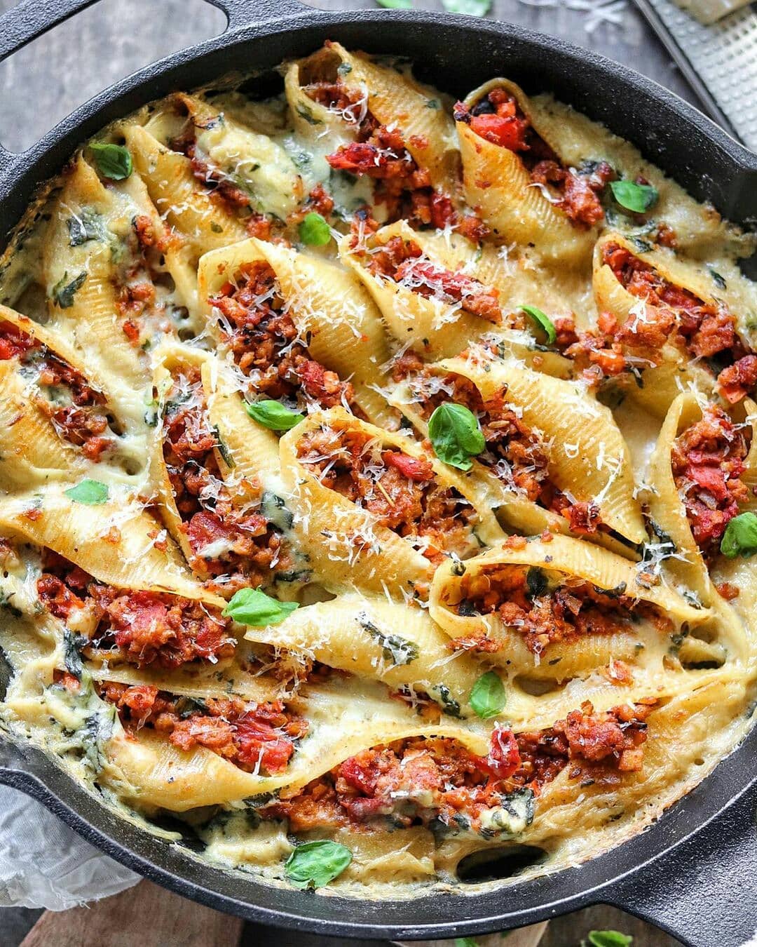 Vegan Lasagna Stuffed Pasta Shells