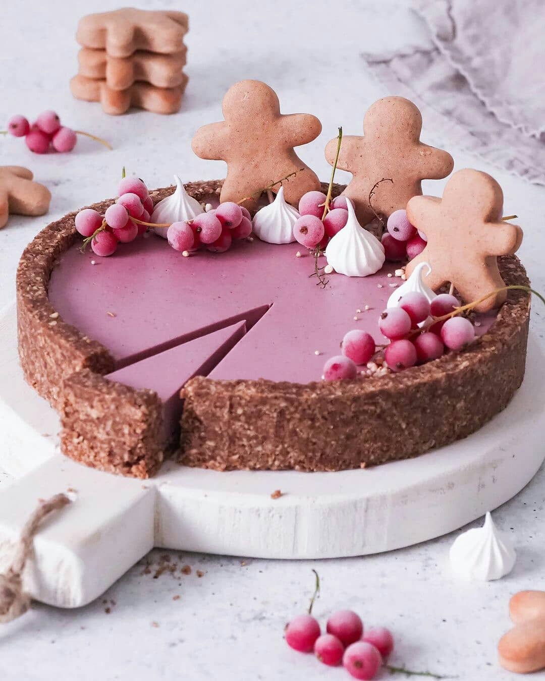 Gingerbread Red Currant Pie