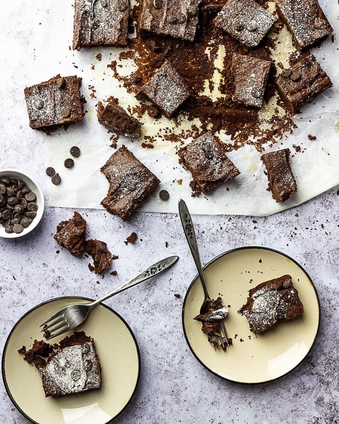 Sticky Vegan Brownies with Dates and Chocolate