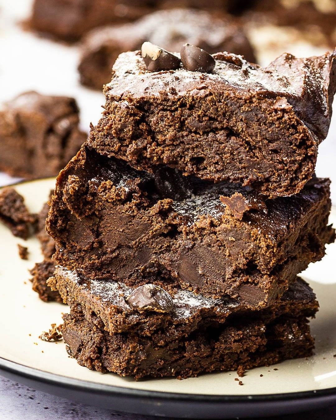 Sticky Vegan Brownies with Dates and Chocolate