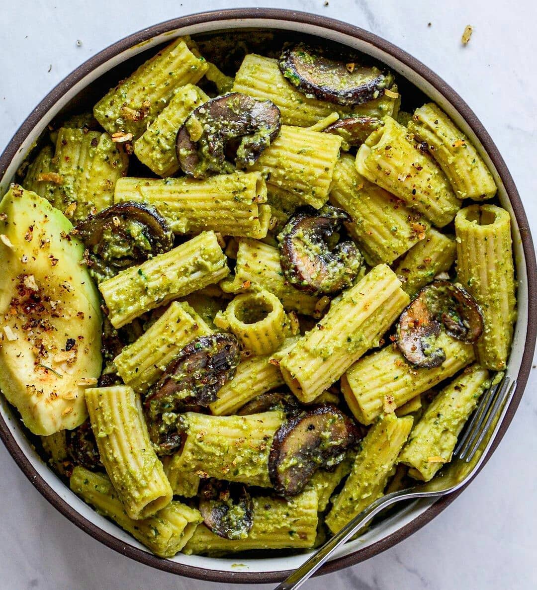 Creamy Avocado Zucchini Pesto Pasta