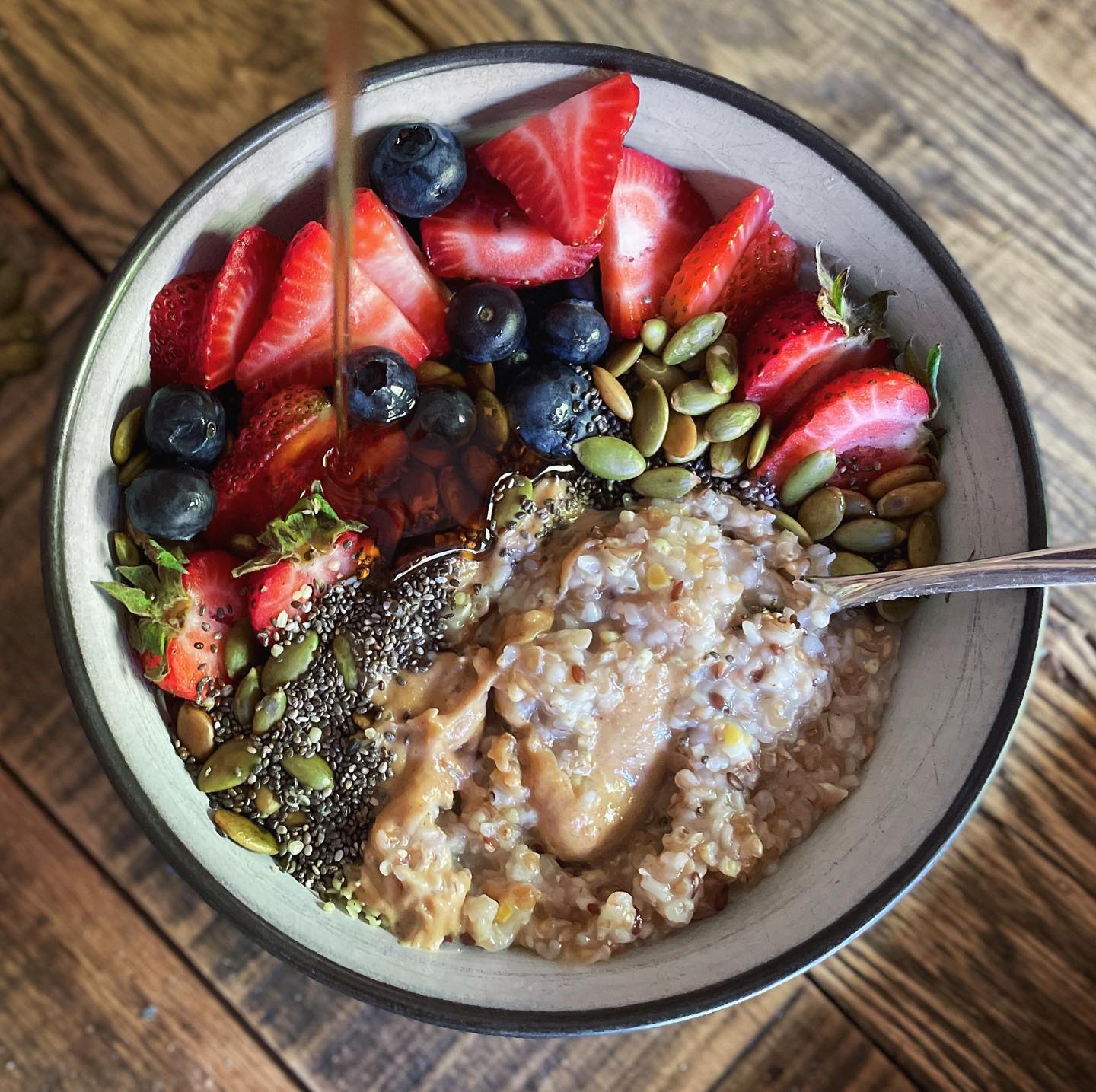 Vegan 7-Grain Oatmeal Bowl