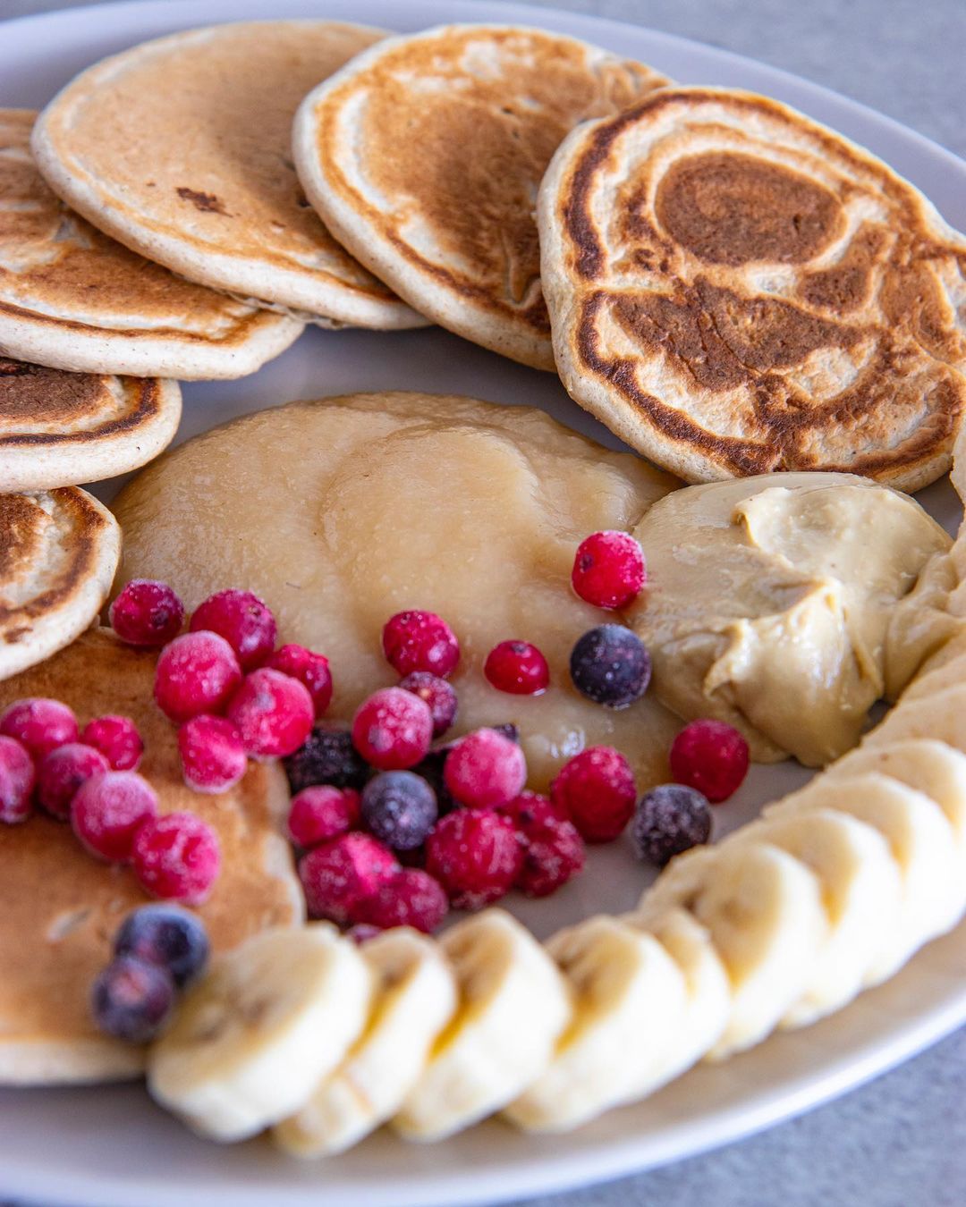 Three Ingredient Vegan Pancakes