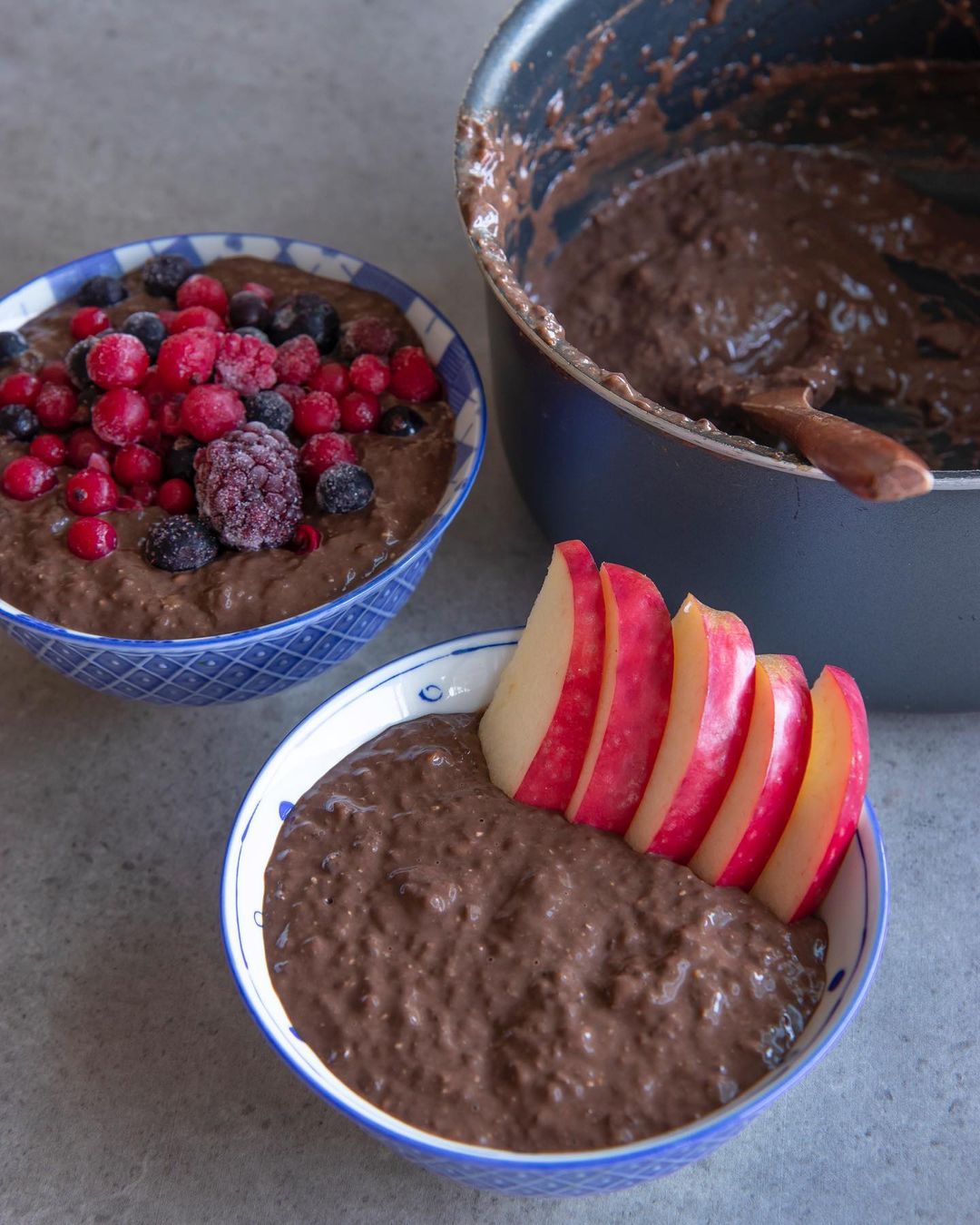 Thick Chocolate Sauce for Dipping Fresh Fruit