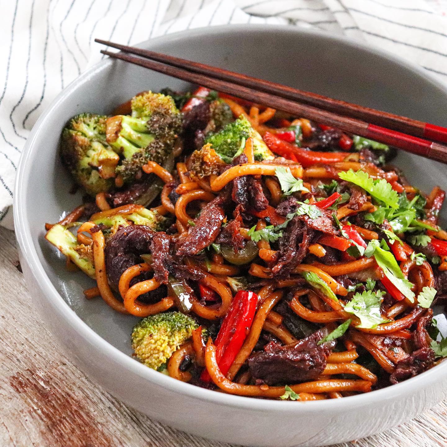 Stir-Fried Noodles with Soy Curls and Veggies