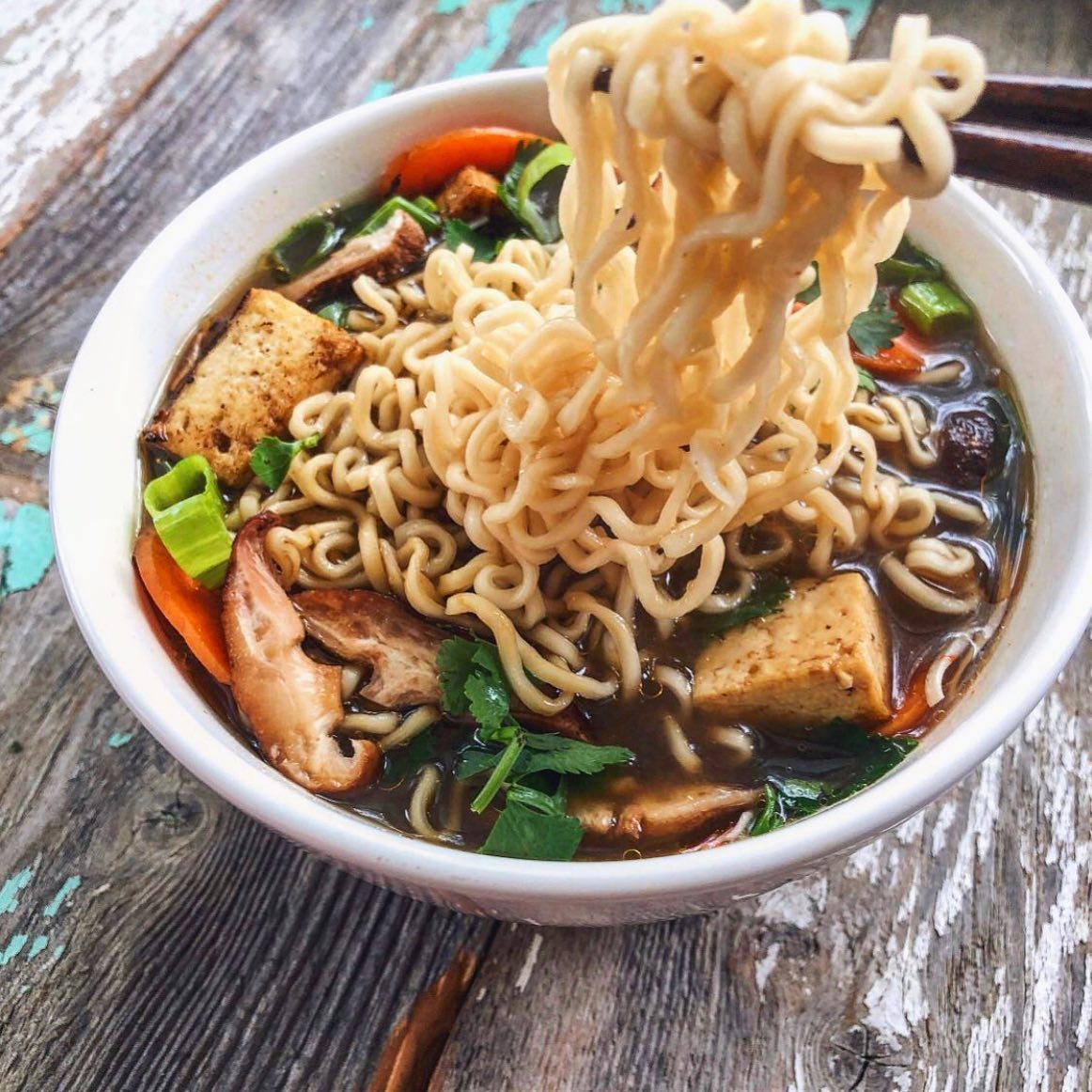 Simple and Customizable Ramen Bowl