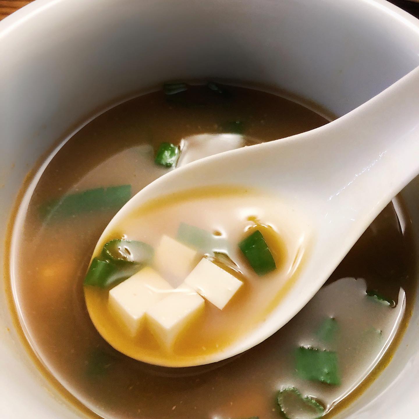 Simple Vegan Miso Soup